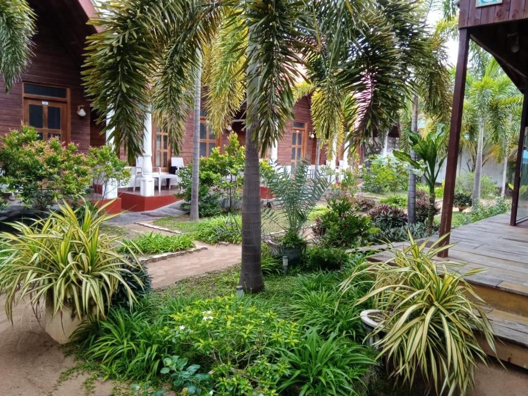 Elegant Green Beach Resort Trincomalee Buitenkant foto
