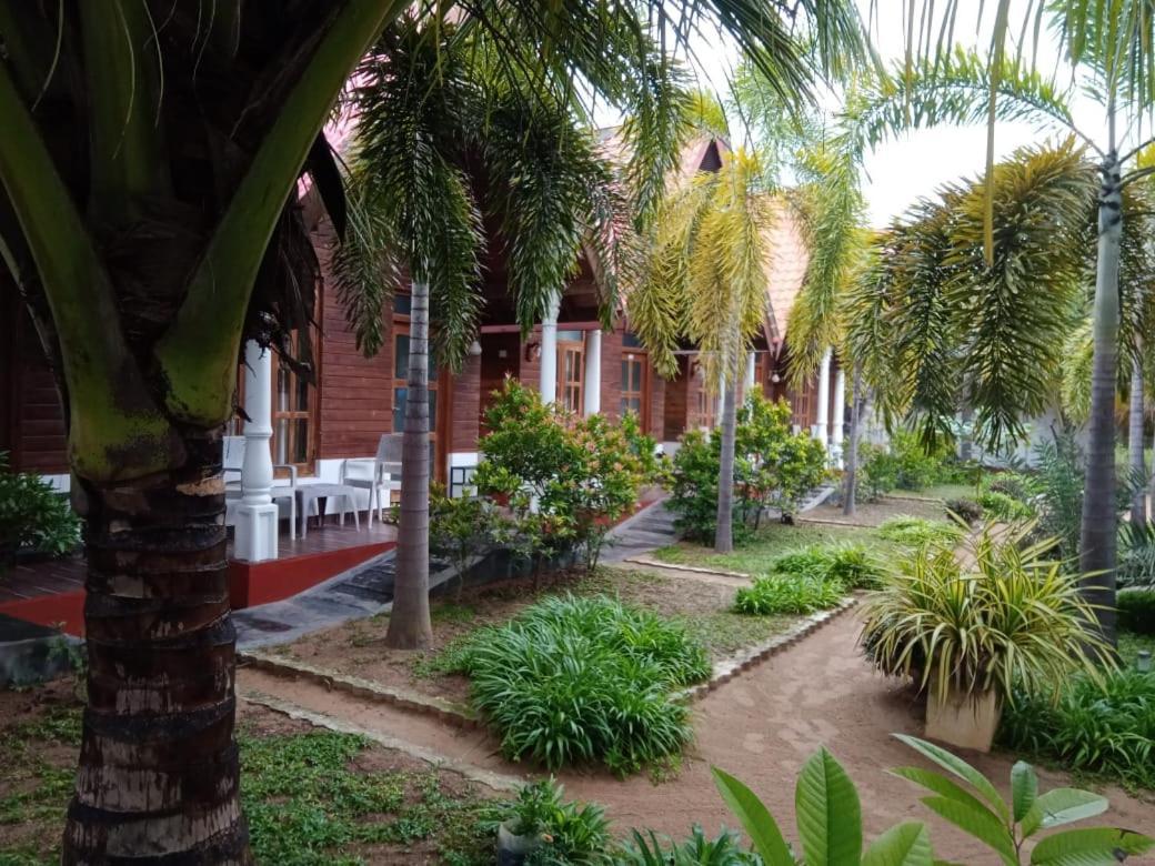 Elegant Green Beach Resort Trincomalee Buitenkant foto
