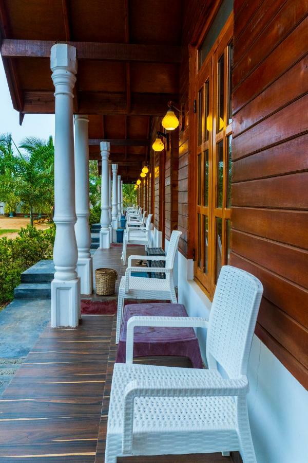 Elegant Green Beach Resort Trincomalee Buitenkant foto