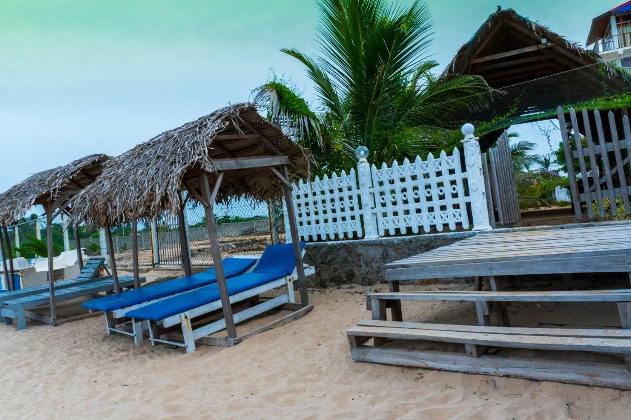 Elegant Green Beach Resort Trincomalee Buitenkant foto